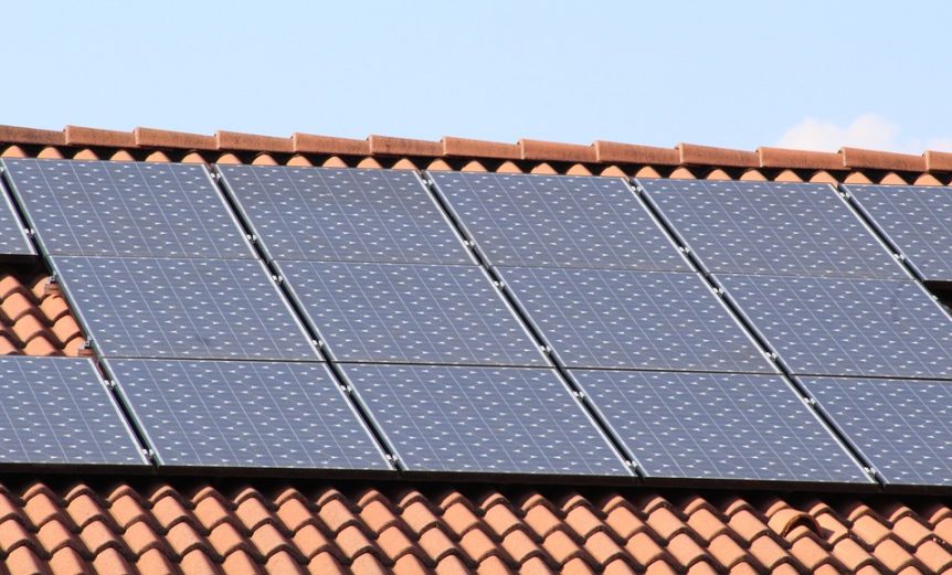 Pannelli fotovoltaici sulle abitazioni